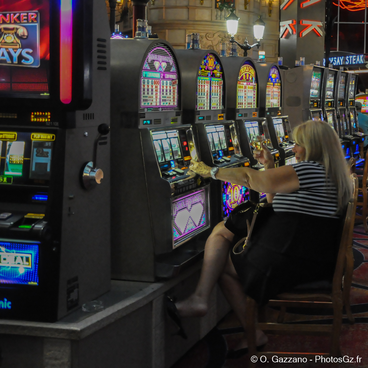 Navrant.. / Un casino de Las Vegas